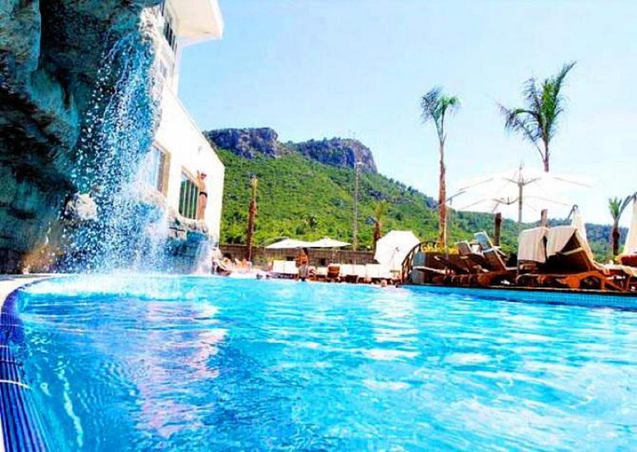 Meder Resort Hotel เกเมร์ ภายนอก รูปภาพ